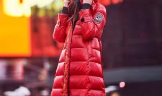 波司登羽绒服女长款